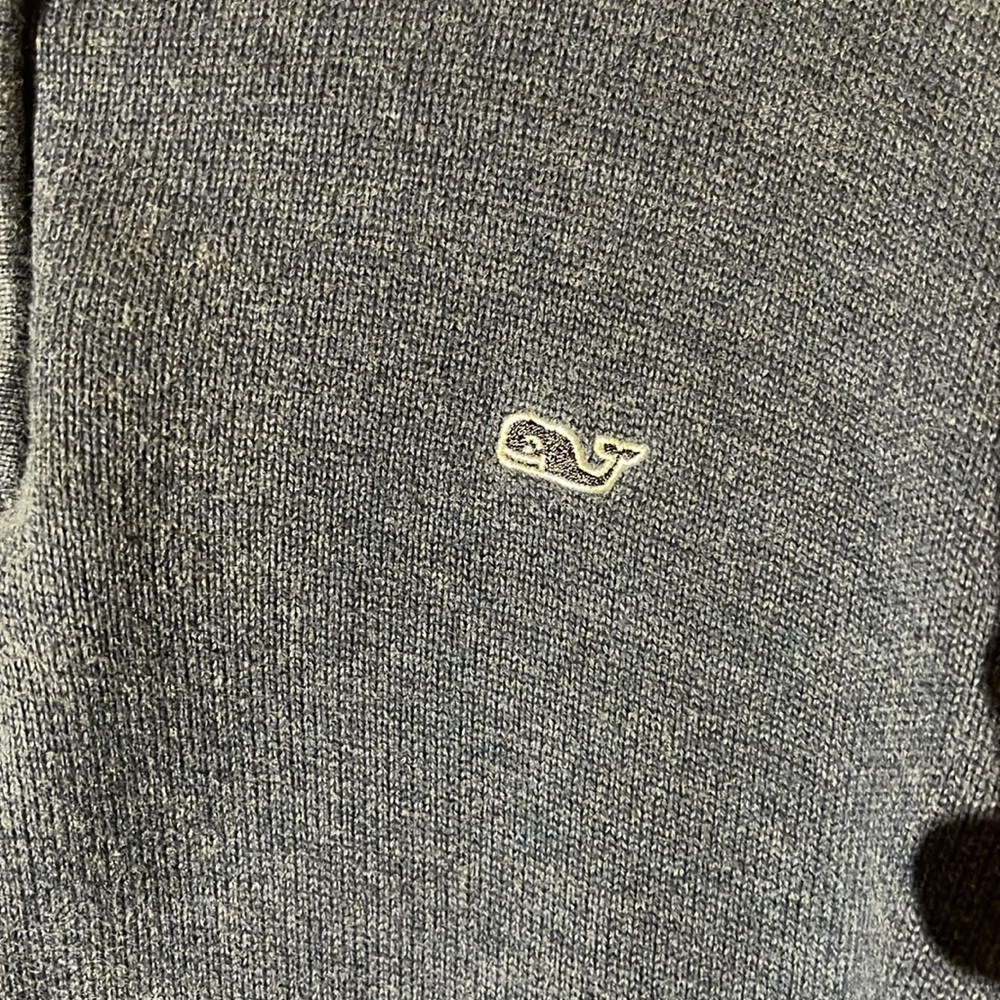 Vineyard Vines men’s sweater - Picture 3 of 4